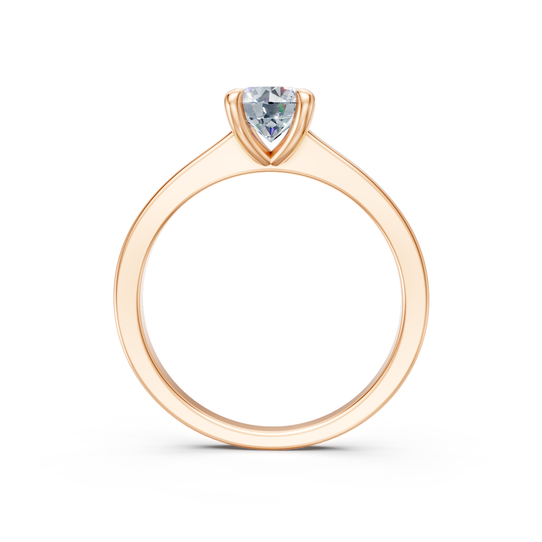 Zaročni prstan iz rdečega zlata Zlatarstvo Gajšek, elegantna zasnova, sijoč diamant v sredini, ročno izdelan.